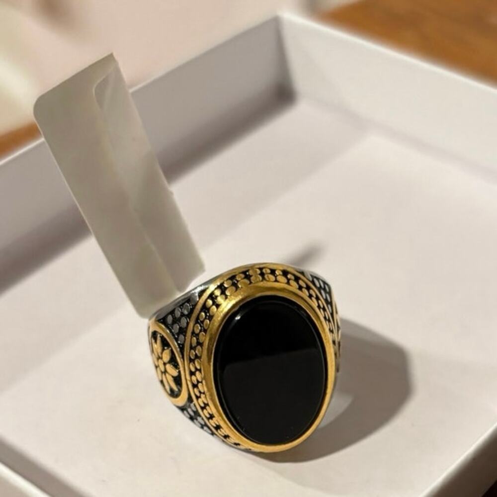 Black Onyx 18 carat gold filled and stainless steel men’s large ring sz 10